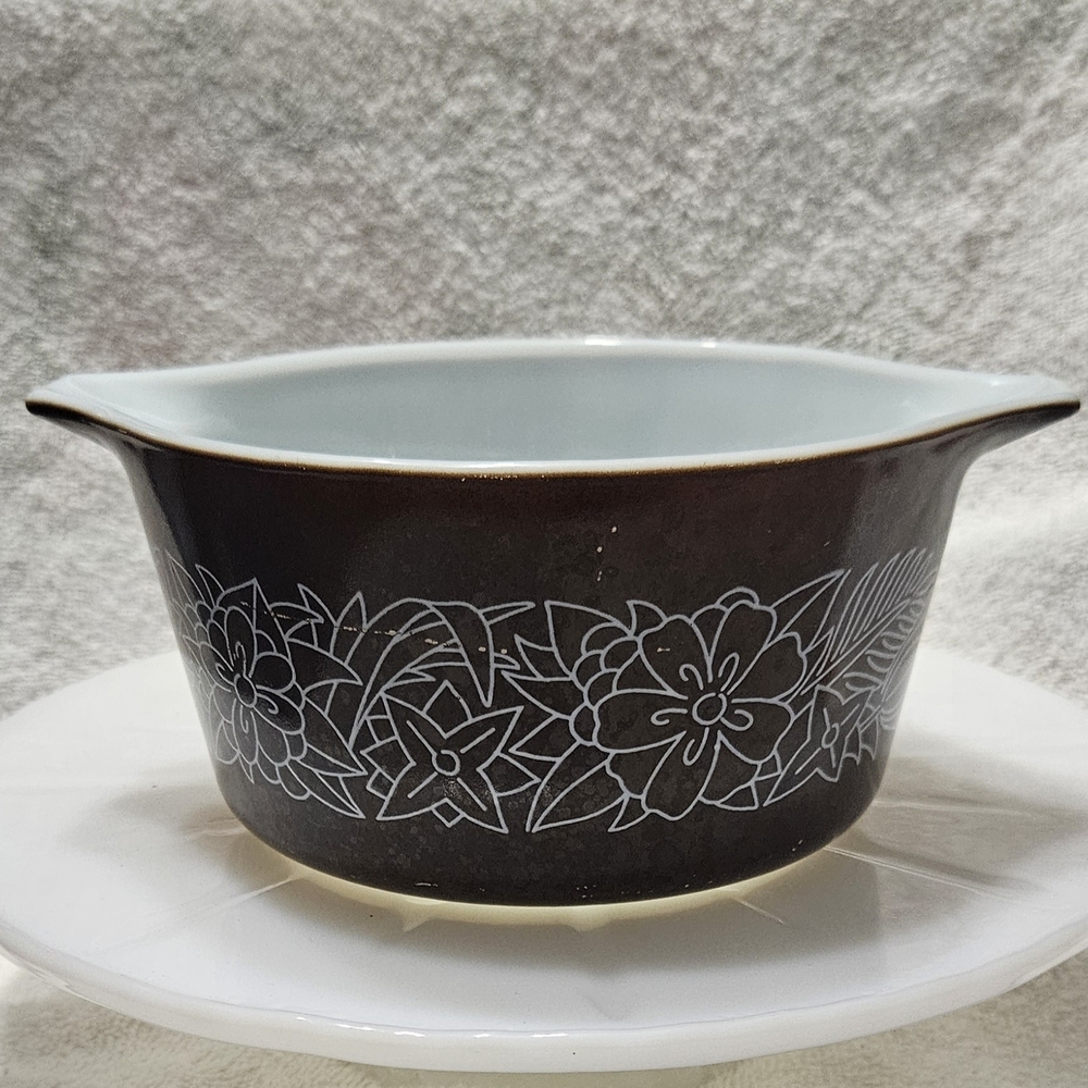 Pyrex Woodland Casserole 1 Liter